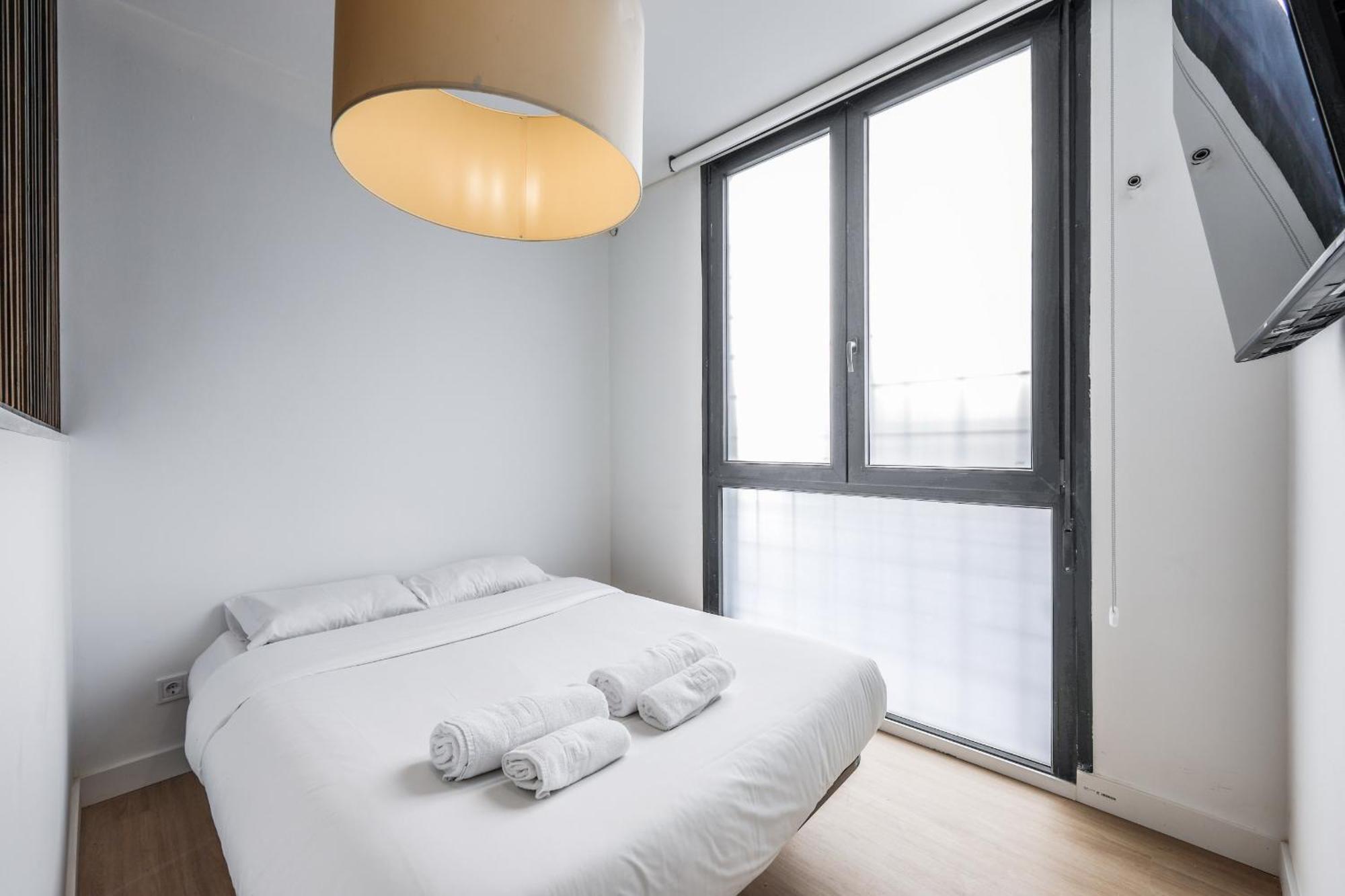 Pequeno Apartamento Reformado En Tirso De Molina Alquiler Temporal Madrid Exterior foto